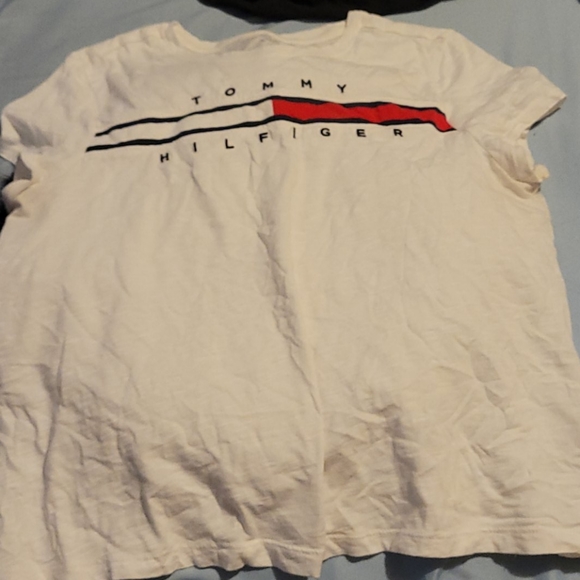 Tommy hilfiger shirt and shorts - Picture 2 of 2